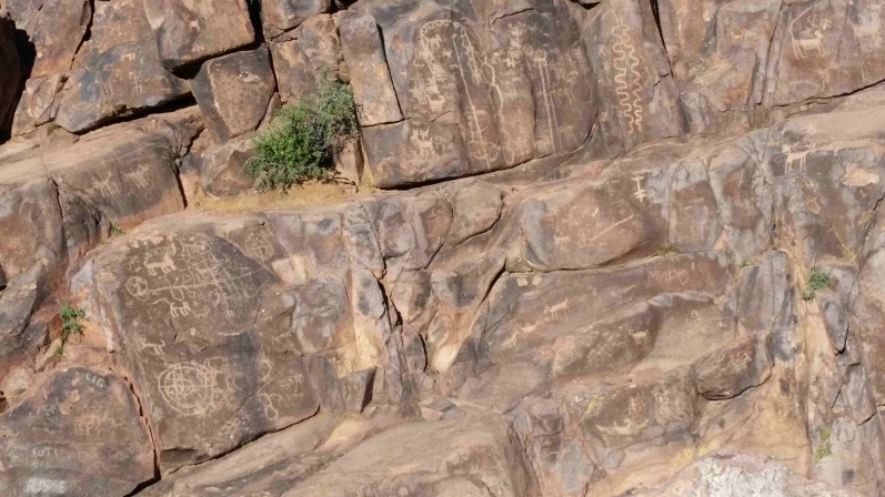 petroglyphs