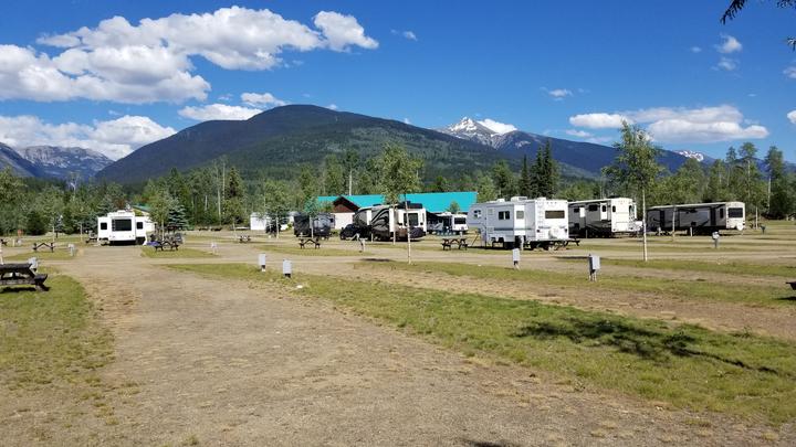 Salmon Arm To Valemount British Columbia Streaming Around